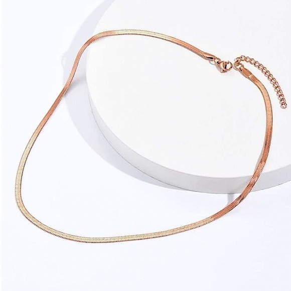 Rose Gold Herringbone Flat Snake Necklace - Picture 3 of 3